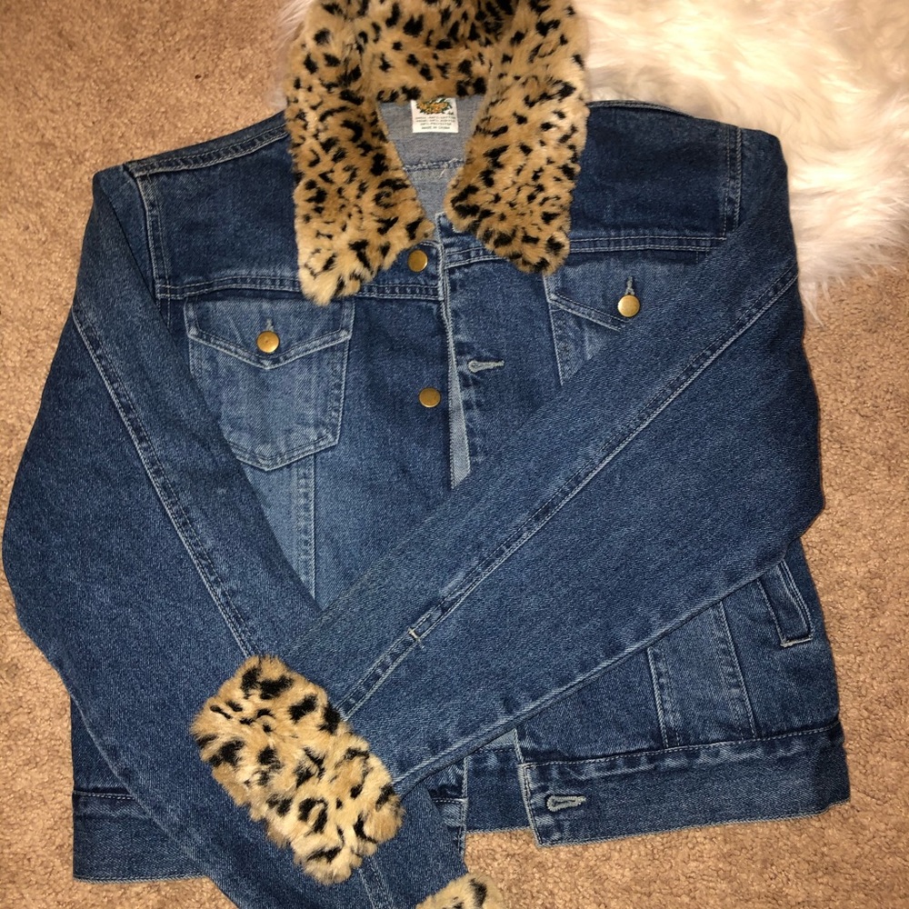 Leopard Denim Jacket - Picture 3 of 8